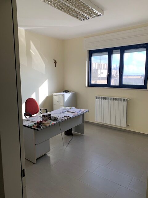Immobile a Miggiano (LE) - immagine 10